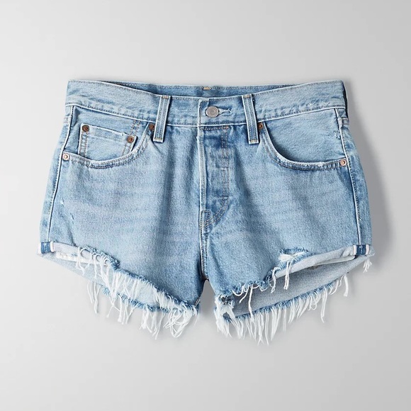 Levi’s 501 medium wash shorts - Picture 2 of 7